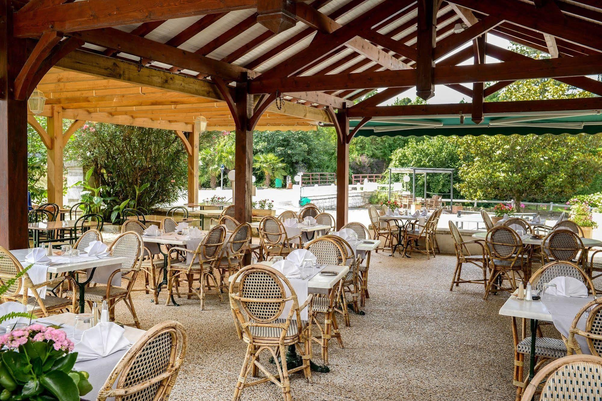 Logis Auberge Du Relais - Hotel & Restaurant Berenx Exterior foto